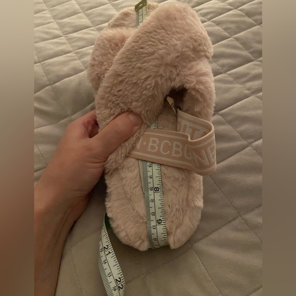 BCBG Fluffy Slippers like new - Picture 4 of 4